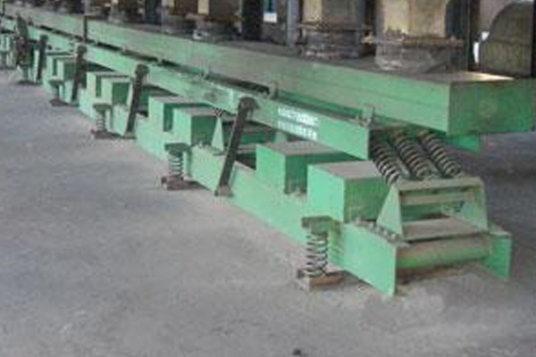 什么是慣性振動輸送機(jī)，性能特征概述